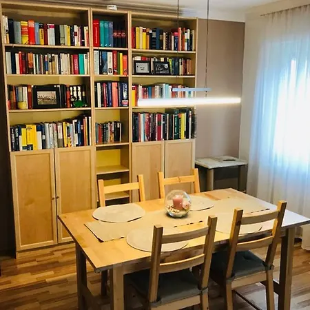 Haus Am Fuße Des Waldes In Metropolregion Hamburg Ferienhaus