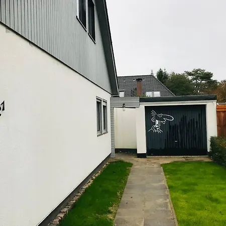 Haus Am Fuße Des Waldes In Metropolregion Hamburg Ferienhaus
